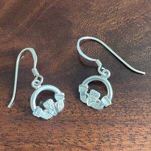Sterling silver Irish claddagh drop earrings
